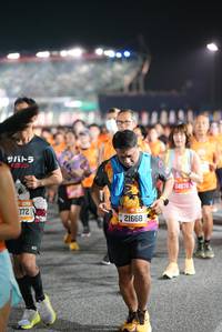 BIB: 072, 21668
                            <button type="button" onclick="openModal(19607927)" class="btn btn-primary btn-sm float-right btn-popup" data-toggle="modal" data-target=".modal-high-quality">
                        <i class="fas fa-shopping-cart"></i> Add to Cart
                    </button>
                                            <button type="button" onclick="isThisMe(19607927, true)" class="btn btn-success btn-sm float-right btn-popup btn-isme hidden" data-toggle="tooltip" data-placement="bottom" title="นี่คือรูปของคุณใช่ไหม คลิกที่นี่เพื่อเอาเข้าอัลบั้ม">
                        <i class="fas fa-plus"></i> Add to album
                    </button>
                    <button type="button" onclick="isThisMe(19607927, false)" class="btn btn-warning btn-sm float-right btn-popup btn-isnotme hidden">
                        <i class="fas fa-ban"></i> Remove from album
                    </button>